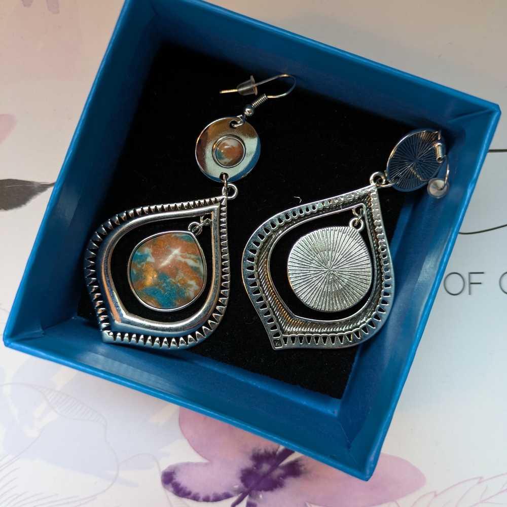 Silver Dangle Earrings with stone Inlay, New